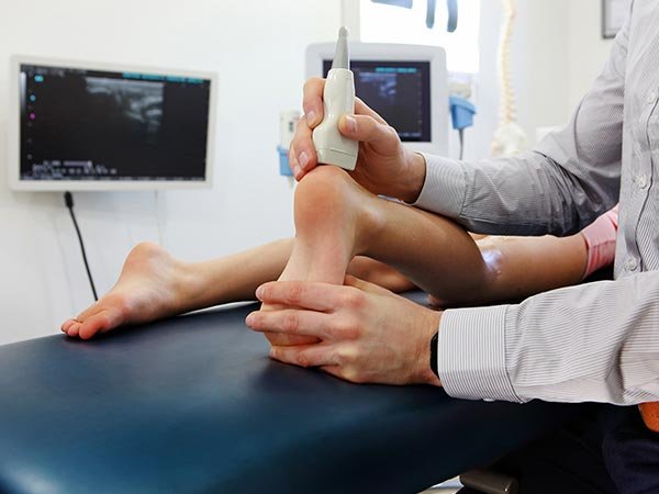 ultrassonografia dos pés